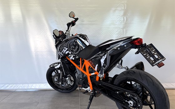 Gebrauchtmotorrad KTM 690 Duke - Bild 12 Gebrauchtmotorrad KTM 690 Duke - Bild 12
