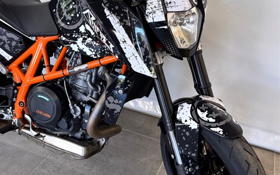 Gebrauchtmotorrad KTM 690 Duke - Bild 3 Gebrauchtmotorrad KTM 690 Duke - Bild 3
