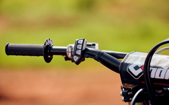 Neufahrzeug Triumph TF 450-RC EDITION - Bild 4