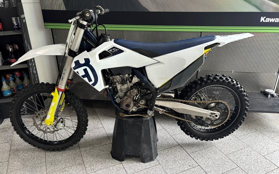 Gebrauchtmotorrad Husqvarna FC 250 - Bild 1
