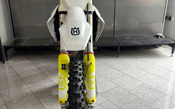 Gebrauchtmotorrad Husqvarna FC 250 - Bild 3