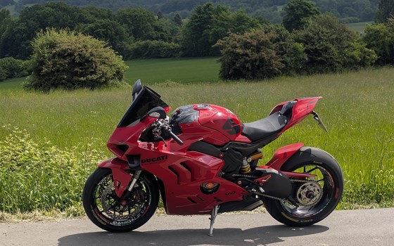 Gebrauchtmotorrad Ducati Panigale V4 - Bild 3