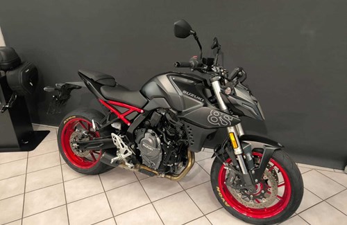 Gebrauchtmotorrad Suzuki GSX-8S