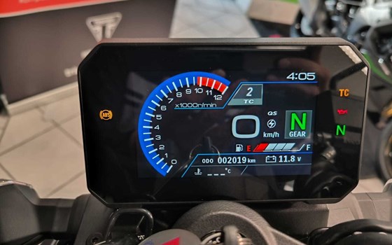 Gebrauchtmotorrad Suzuki GSX-8S - Bild 11