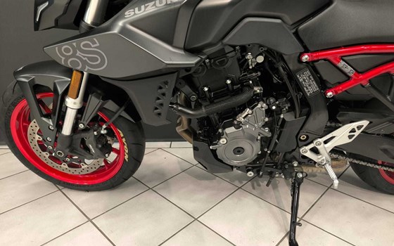 Gebrauchtmotorrad Suzuki GSX-8S - Bild 9