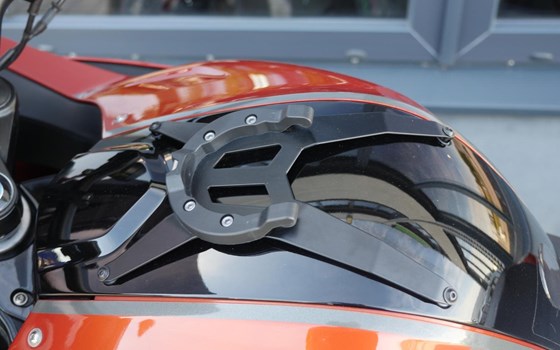 Gebrauchtmotorrad BMW F 800 GT - Bild 11