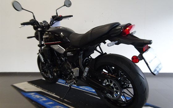 Motorrad Occasion Kawasaki Z650 RS - Bild 4