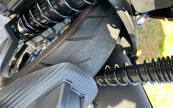 Gebrauchtmotorrad Aprilia SR GT Replica 125 - Bild 5 Gebrauchtmotorrad Aprilia SR GT Replica 125 - Bild 5