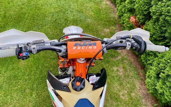 Gebrauchtmotorrad KTM 300 EXC SIX DAYS - Bild 9 Gebrauchtmotorrad KTM 300 EXC SIX DAYS - Bild 9