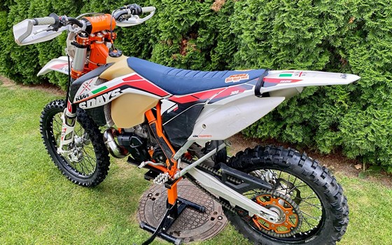 Gebrauchtmotorrad KTM 300 EXC SIX DAYS - Bild 4 Gebrauchtmotorrad KTM 300 EXC SIX DAYS - Bild 4