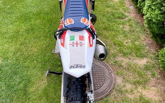 Gebrauchtmotorrad KTM 300 EXC SIX DAYS - Bild 11 Gebrauchtmotorrad KTM 300 EXC SIX DAYS - Bild 11