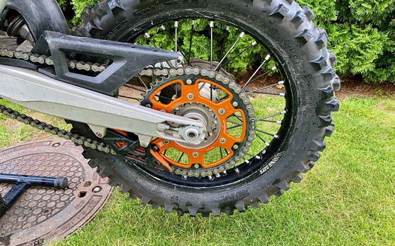Gebrauchtmotorrad KTM 300 EXC SIX DAYS - Bild 16 Gebrauchtmotorrad KTM 300 EXC SIX DAYS - Bild 16