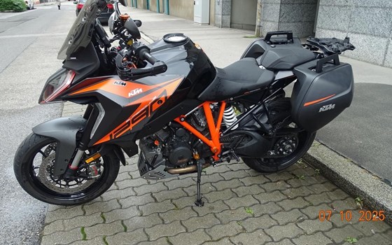 Gebrauchtmotorrad KTM 1290 Super Duke GT - Bild 4 Gebrauchtmotorrad KTM 1290 Super Duke GT - Bild 4