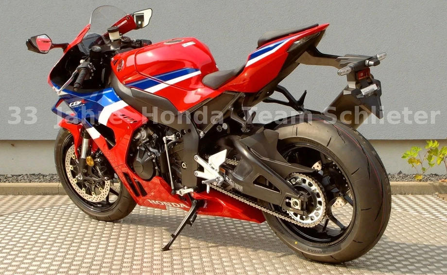 Angebot Honda CBR1000RR-R Fireblade Bild 6: Angebot Honda CBR1000RR-R Fireblade