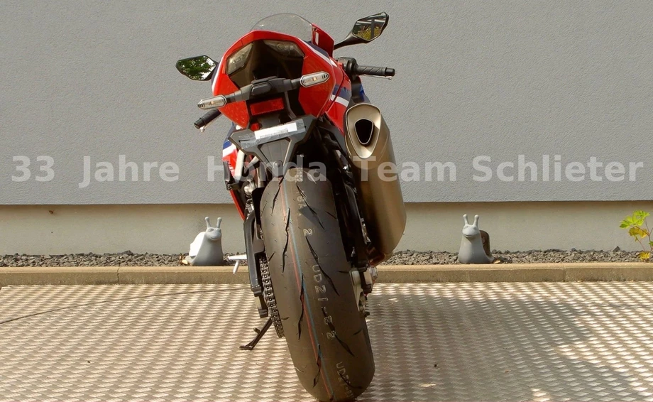 Angebot Honda CBR1000RR-R Fireblade Bild 7: Angebot Honda CBR1000RR-R Fireblade