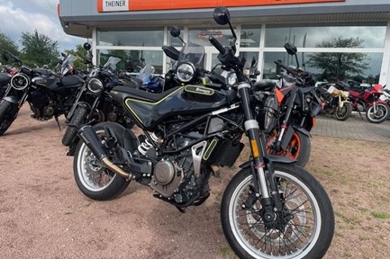 Husqvarna Svartpilen 401