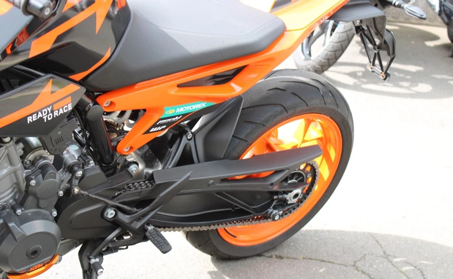 Angebot KTM 890 Duke GP Bild 12: Angebot KTM 890 Duke GP