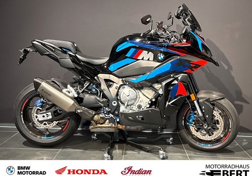 BMW M 1000 XR