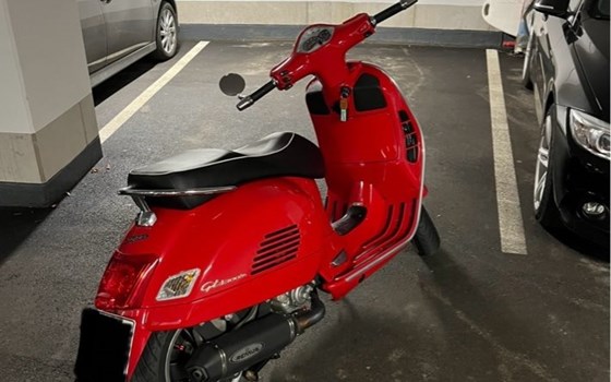 Gebrauchtmotorrad Vespa GTS 300 i.e. Super - Bild 1 Gebrauchtmotorrad Vespa GTS 300 i.e. Super - Bild 1