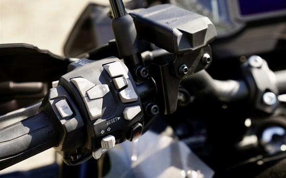 Gebrauchtmotorrad Kawasaki Versys 1100 SE - Bild 4