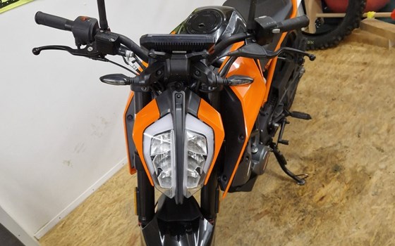 Gebrauchtmotorrad KTM 125 Duke - Bild 5 Gebrauchtmotorrad KTM 125 Duke - Bild 5