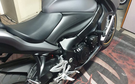 Gebrauchtmotorrad Suzuki GSX-S1000F - Bild 4 Gebrauchtmotorrad Suzuki GSX-S1000F - Bild 4