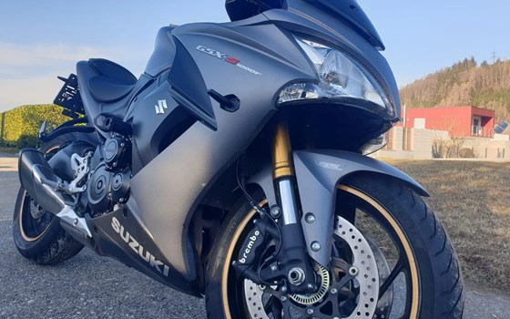 Gebrauchtmotorrad Suzuki GSX-S1000F - Bild 9 Gebrauchtmotorrad Suzuki GSX-S1000F - Bild 9