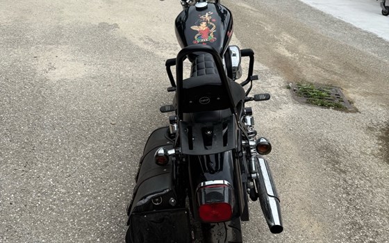 Gebrauchtmotorrad Harley-Davidson Sportster XL 883 L SuperLow - Bild 4