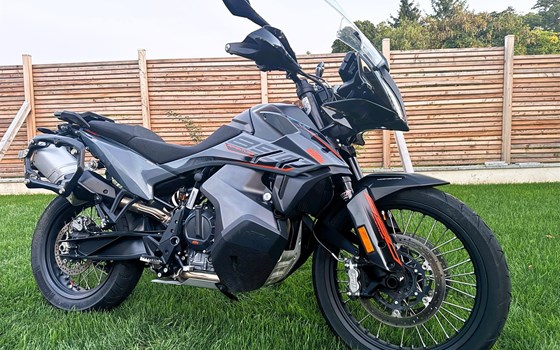 Gebrauchtmotorrad KTM 890 Adventure - Bild 4 Gebrauchtmotorrad KTM 890 Adventure - Bild 4