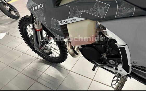 Neufahrzeug Husqvarna TE 300 PRO - Bild 3