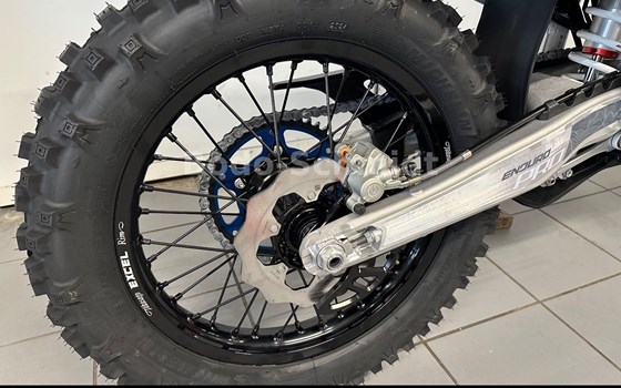 Neufahrzeug Husqvarna TE 300 PRO - Bild 5