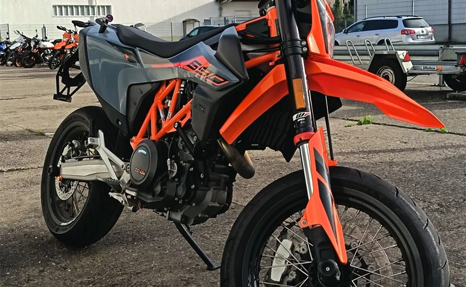 Angebot KTM 690 SMC R Bild 3: Angebot KTM 690 SMC R