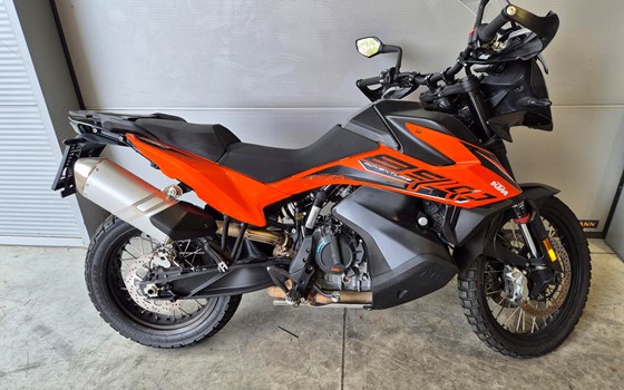 Gebrauchtmotorrad KTM 890 Adventure - Bild 1 Gebrauchtmotorrad KTM 890 Adventure - Bild 1