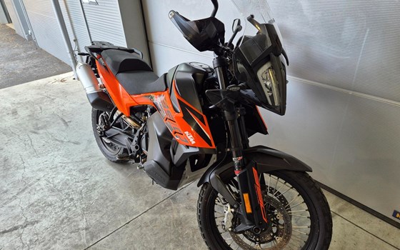 Gebrauchtmotorrad KTM 890 Adventure - Bild 2 Gebrauchtmotorrad KTM 890 Adventure - Bild 2