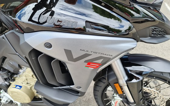 Neufahrzeug Ducati Multistrada V4 S - Bild 13 Neufahrzeug Ducati Multistrada V4 S - Bild 13