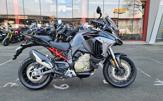 Neufahrzeug Ducati Multistrada V4 S - Bild 2 Neufahrzeug Ducati Multistrada V4 S - Bild 2