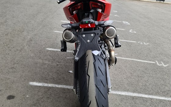 Neufahrzeug Ducati Panigale V2 - Bild 7 Neufahrzeug Ducati Panigale V2 - Bild 7