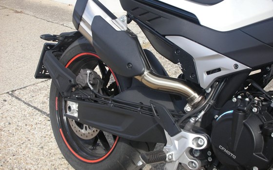 Gebrauchtmotorrad CFMOTO 800NK Advanced - Bild 9 Gebrauchtmotorrad CFMOTO 800NK Advanced - Bild 9