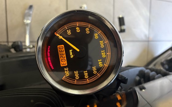 Gebrauchtmotorrad Harley-Davidson Sportster XL 883 - Bild 7 Gebrauchtmotorrad Harley-Davidson Sportster XL 883 - Bild 7