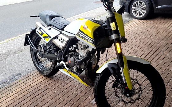 Gebrauchtmotorrad FB Mondial Flat Track 125i ABS - Bild 4 Gebrauchtmotorrad FB Mondial Flat Track 125i ABS - Bild 4