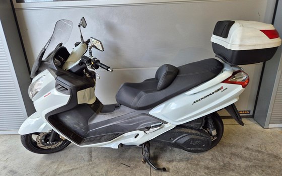 Gebrauchtmotorrad Sym MaxSym 400i - Bild 1 Gebrauchtmotorrad Sym MaxSym 400i - Bild 1