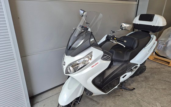 Gebrauchtmotorrad Sym MaxSym 400i - Bild 3 Gebrauchtmotorrad Sym MaxSym 400i - Bild 3