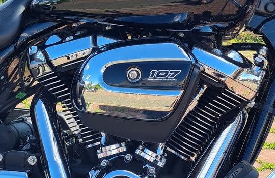 Gebrauchtmotorrad Harley-Davidson Road King Classic FLHRC - Bild 2