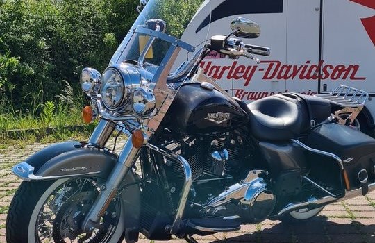 Gebrauchtmotorrad Harley-Davidson Road King Classic FLHRC - Bild 8