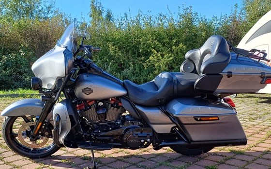 Gebrauchtmotorrad Harley-Davidson CVO Ultra Limited FLHTKSE - Bild 10