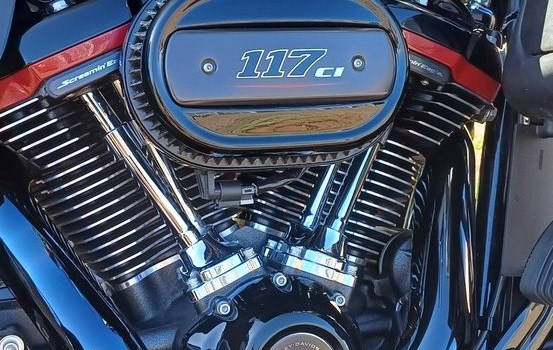 Gebrauchtmotorrad Harley-Davidson CVO Ultra Limited FLHTKSE - Bild 2