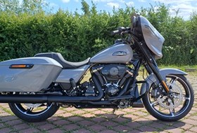 Harley-Davidson Street Glide FLHX