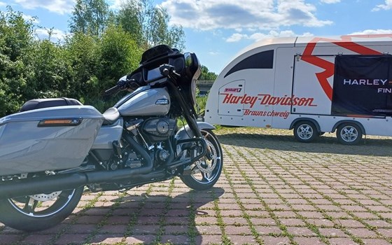 Neufahrzeug Harley-Davidson Street Glide FLHX - Bild 5