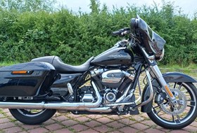Harley-Davidson Dyna Street Bob Special