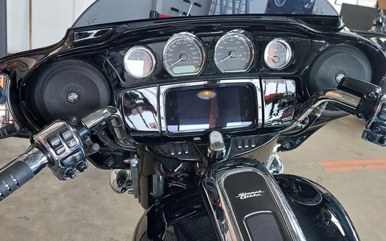 Gebrauchtmotorrad Harley-Davidson Dyna Street Bob Special - Bild 10